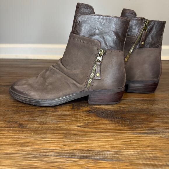 otBt Yokel size 6.5 brown ankle boots side zip booties biker casual boho - Picture 1 of 10